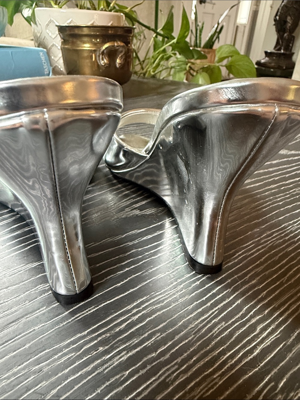 Black Sued Studio Metallic Silver Maeva Mules Wedge Sandals Pointy Toe Sz 38 - Picture 9 of 14